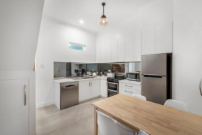 Brisbane Terrace - 3 Bedroom Hobart Inner City - Free Parking